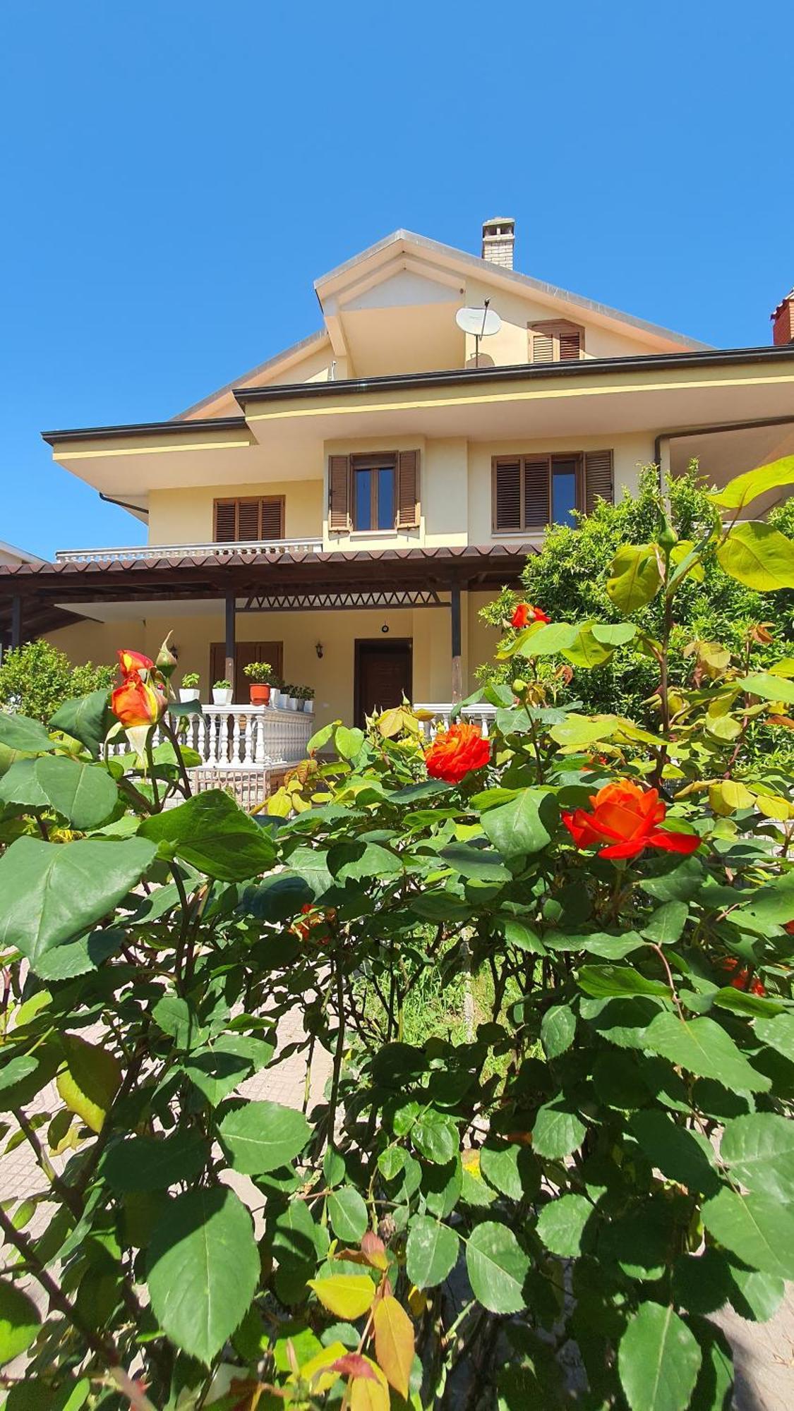Vizion Hotel Shkoder Exterior photo